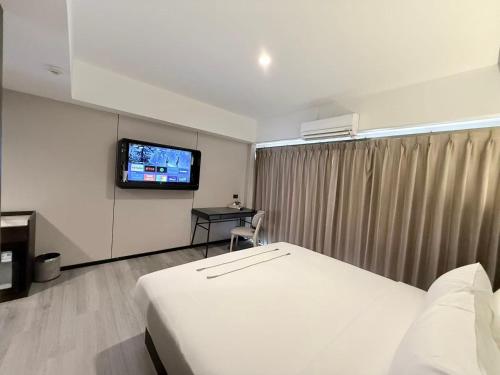 x hotel pattaya