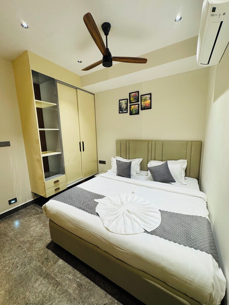 shreshtam apart hotel kondapur