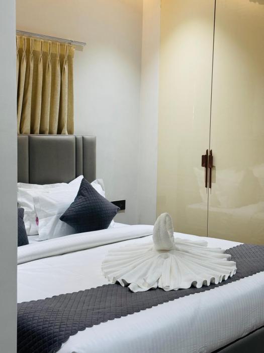 shreshtam apart hotel kondapur