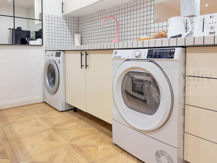 stunning chapel margate hideaway by adliv