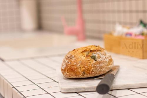 stunning chapel margate hideaway by adliv