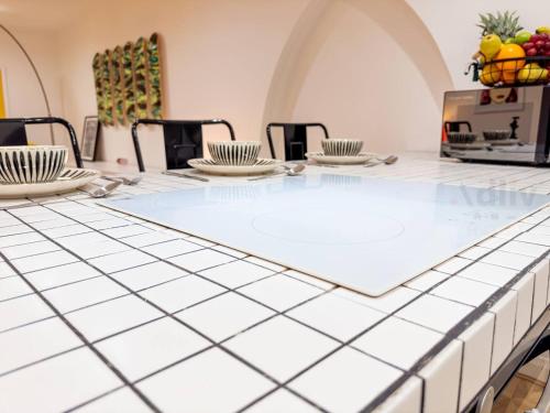 stunning chapel margate hideaway by adliv