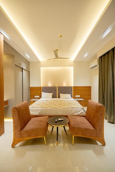 Onlystay Dlf My Pad Gomti Nagar Suites,,2 star