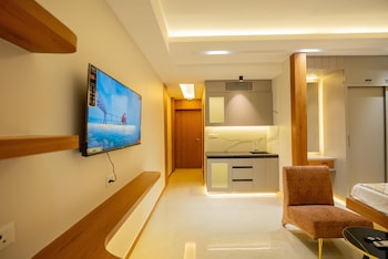 onlystay dlf my pad gomti nagar suites