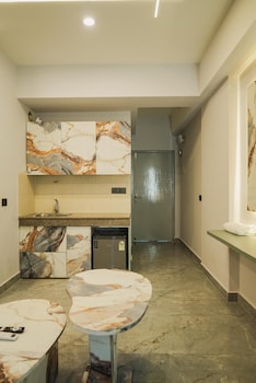 Paradise Inn Vibhuti Khand Gomti Nagar,,2 star