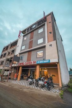 hotel clover inn by onyx group