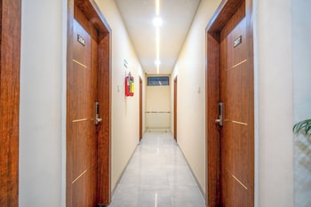 hotel clover inn by onyx group