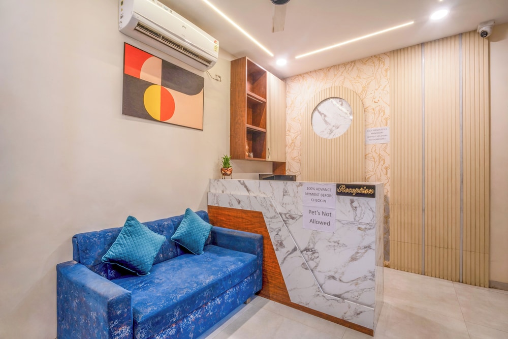 hotel clover inn by onyx group