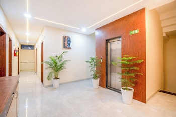 hotel clover inn by onyx group