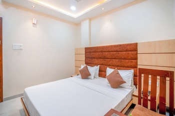 hotel clover inn by onyx group