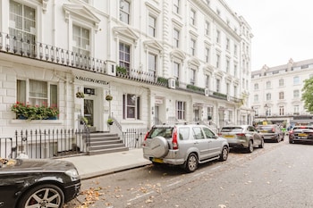 the chapter hotels falcon house
