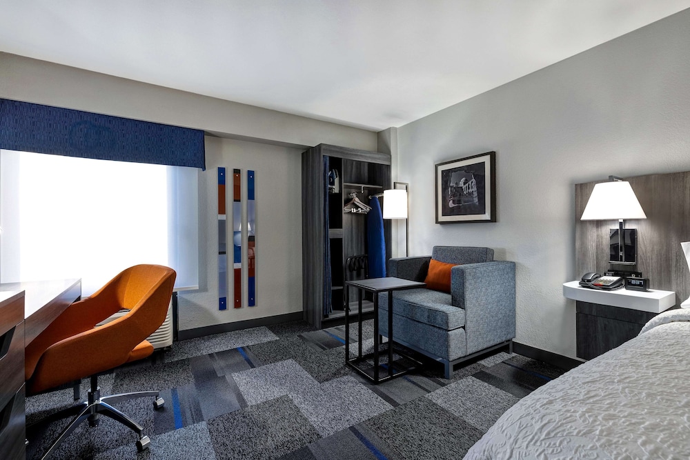 hampton inn san antonio downtown river walk