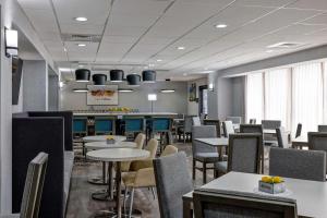 hampton inn san antonio downtown river walk