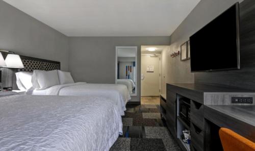 hampton inn san antonio downtown river walk