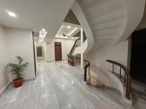 Icon Residency Inn,,3 star