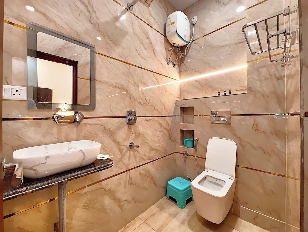 hotel v palace ayodhya