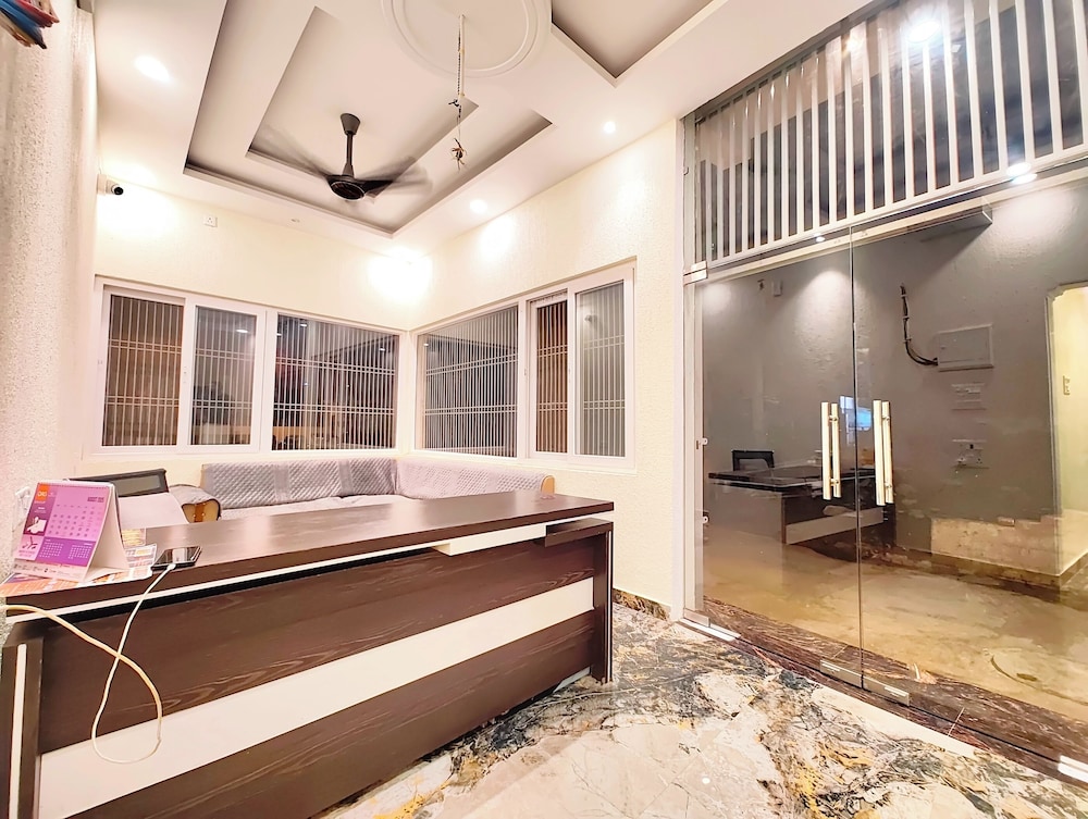 hotel v palace ayodhya