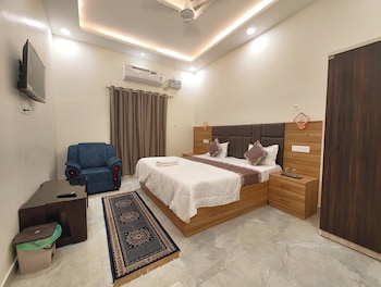 hotel v palace ayodhya