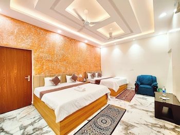 hotel v palace ayodhya