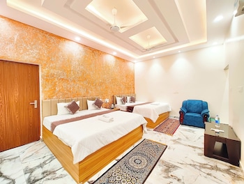 hotel v palace ayodhya