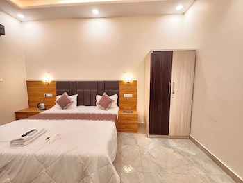 hotel v palace ayodhya