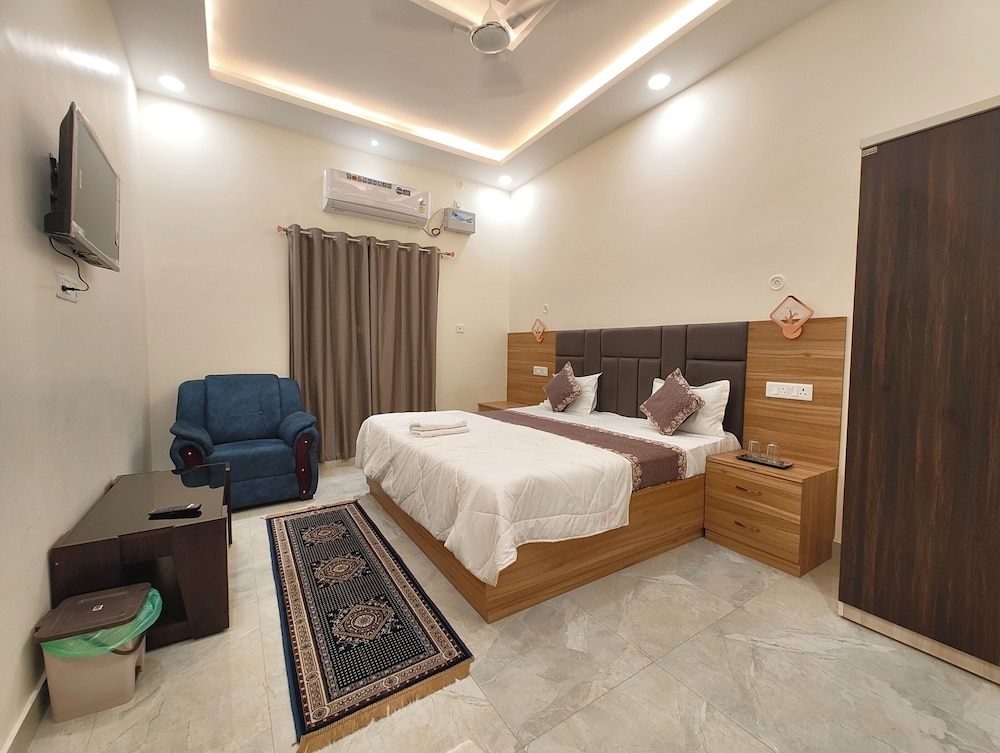 hotel v palace ayodhya