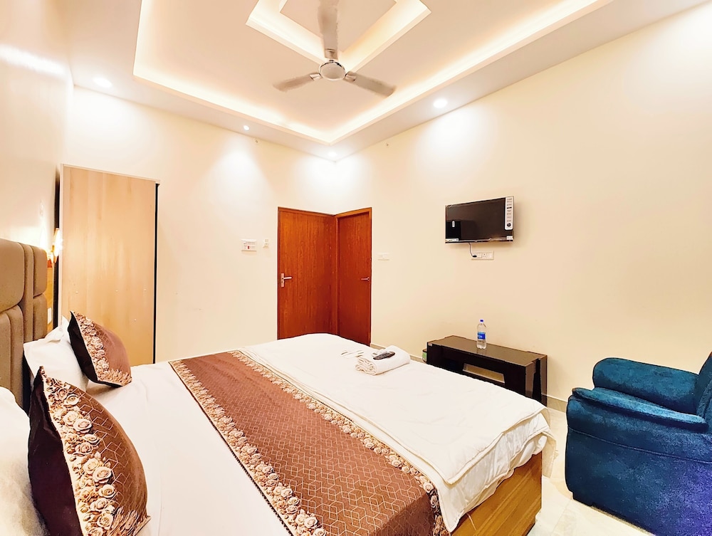 hotel v palace ayodhya