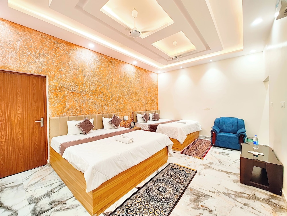 hotel v palace ayodhya