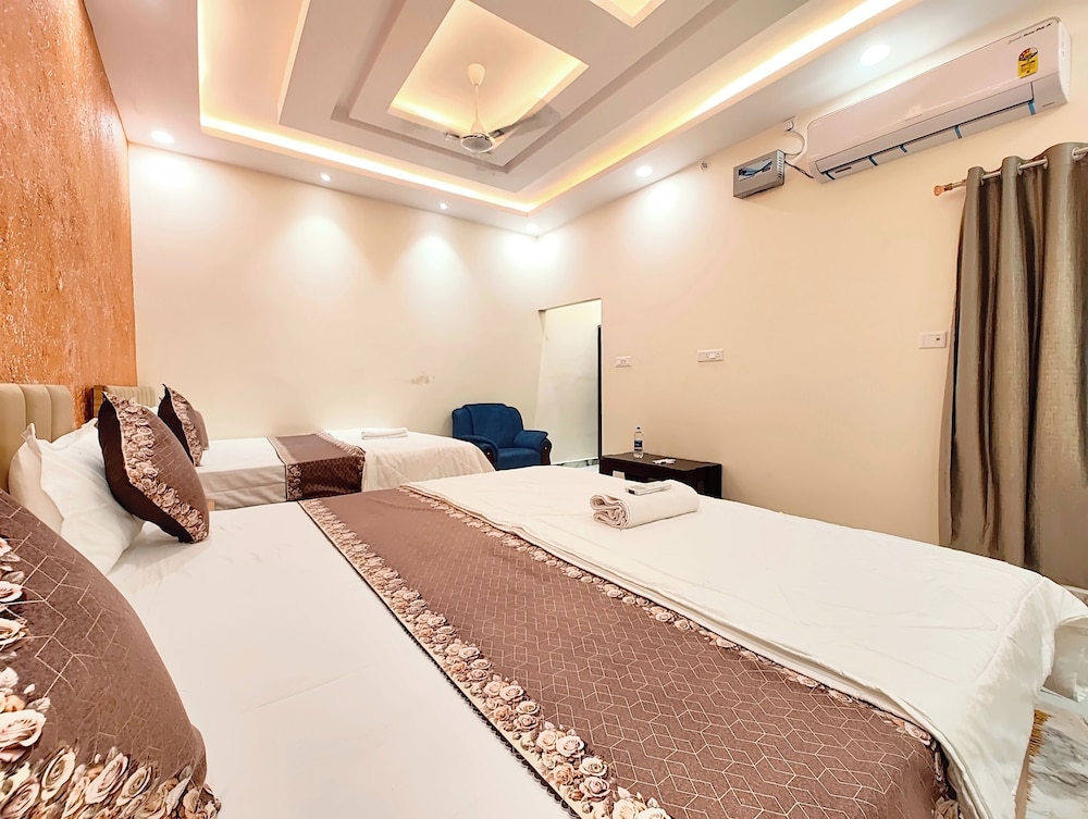 hotel v palace ayodhya