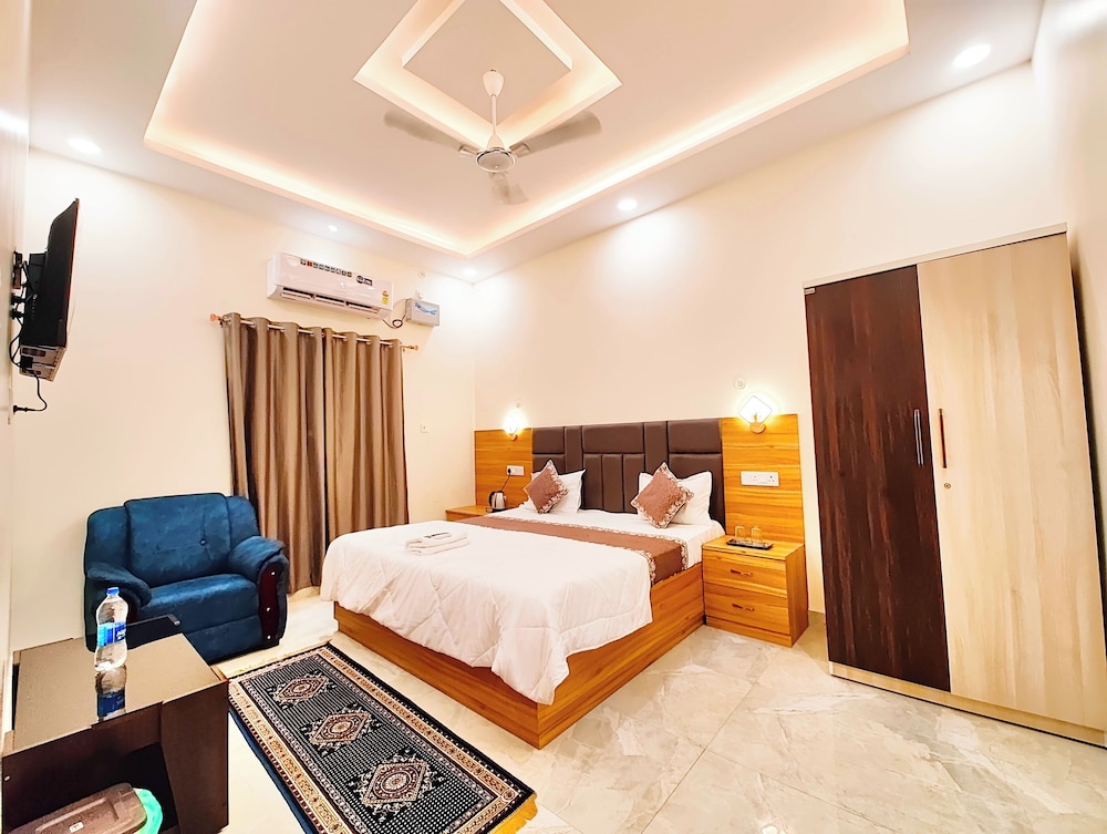 hotel v palace ayodhya