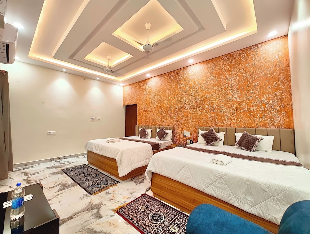 hotel v palace ayodhya