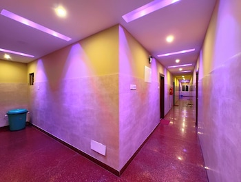 premium hotel g s palace lucknow