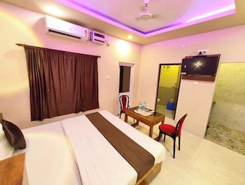 premium hotel g s palace lucknow