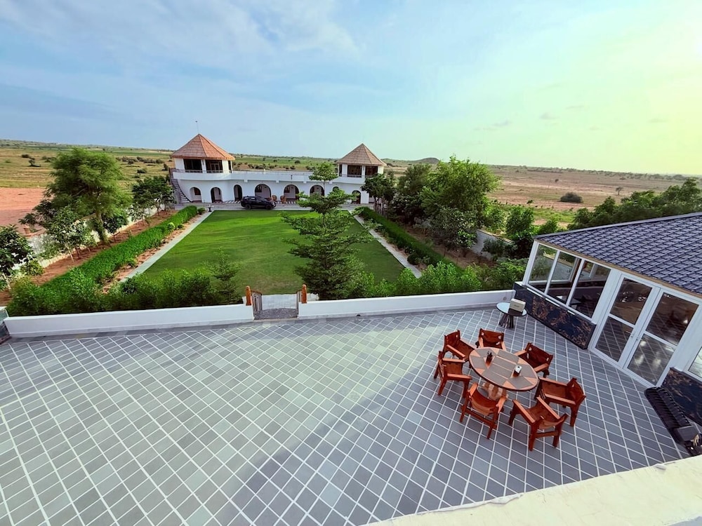 theroi resort in deora jaisalmer