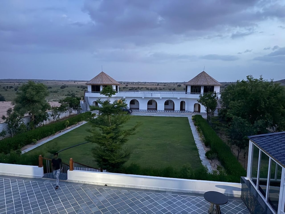 theroi resort in deora jaisalmer