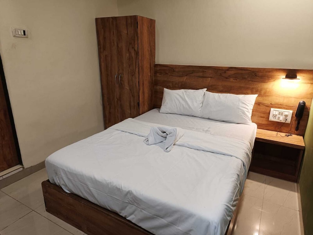 glitz prime mumbai inn