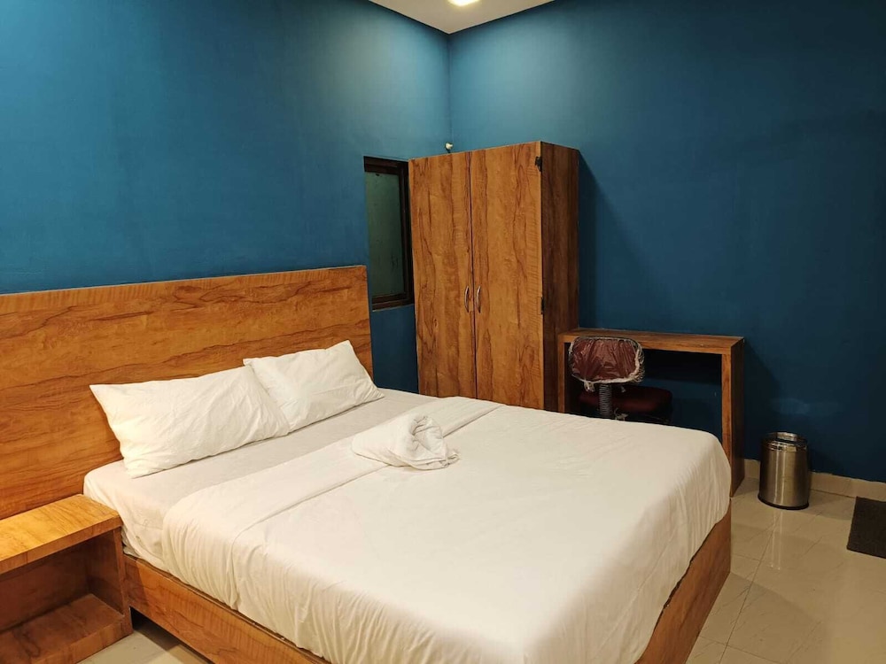 glitz prime mumbai inn