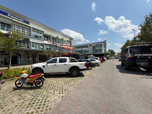 oyo 91193 hi inn sibu jaya