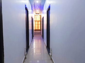 Hotel M-E-T-R-O Regency Lucknow,,3 star