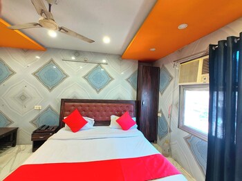 hotel kri sh na palace charbagh lucknow