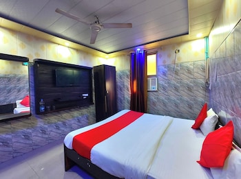 hotel kri sh na palace charbagh lucknow
