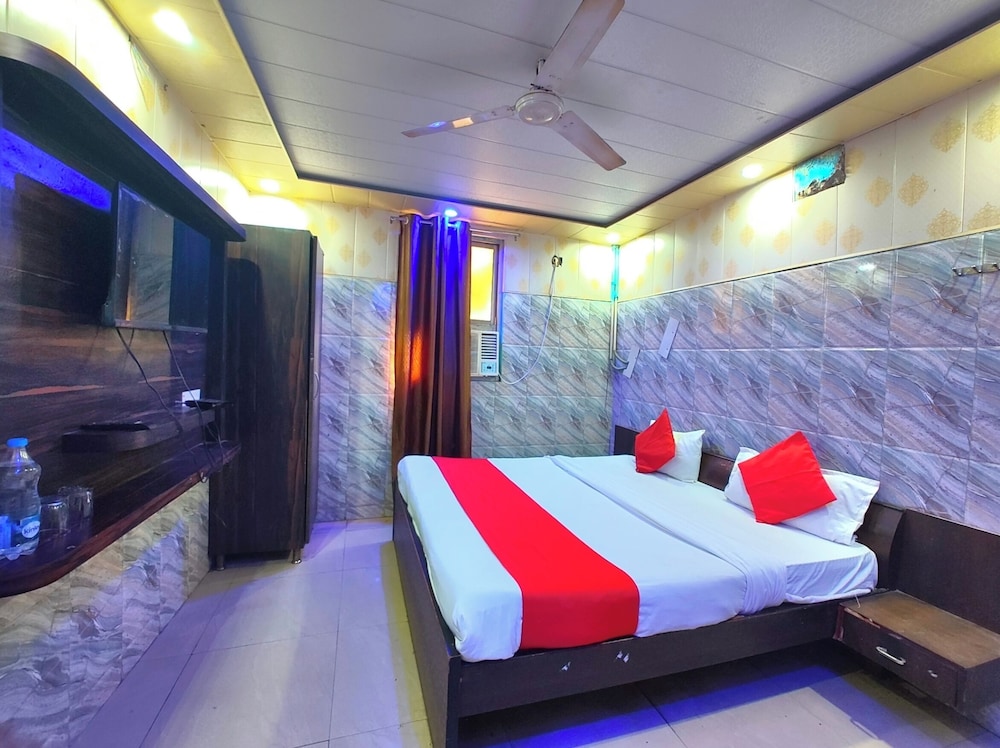 hotel kri sh na palace charbagh lucknow