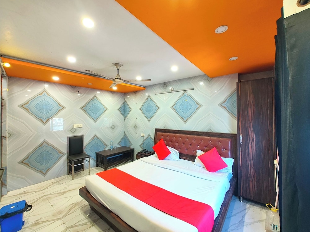 hotel kri sh na palace charbagh lucknow