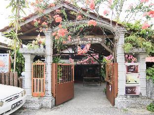 hotel o ombak inn chalet