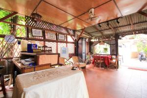 hotel o ombak inn chalet