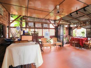 hotel o ombak inn chalet