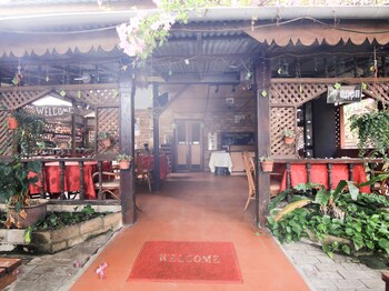 hotel o ombak inn chalet