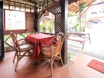 Hotel O Ombak Inn Chalet,,2 star