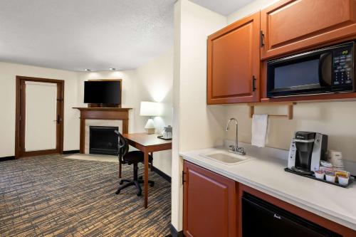best western fremont angola i 80 90 toll road