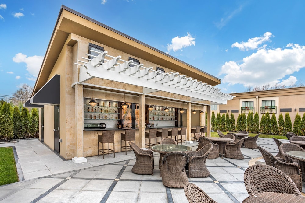 the ashi an ascend collection hotel
